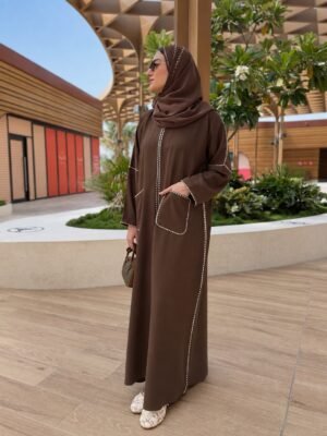 4c4b68eb-c91e-4499-99f9-5f3f0f652648 عباية أثر